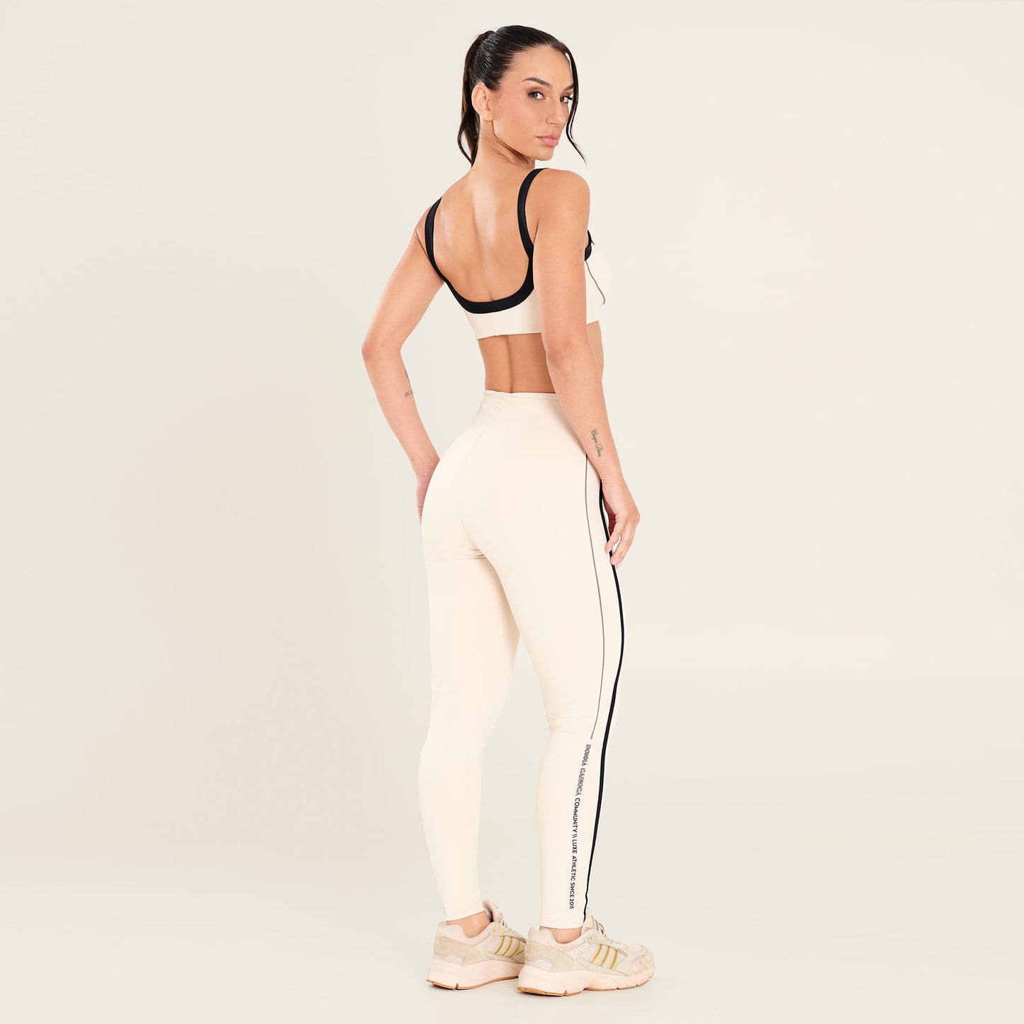 Legging Limitless Soft Beige Poliamida Com Estampa Emborrachada