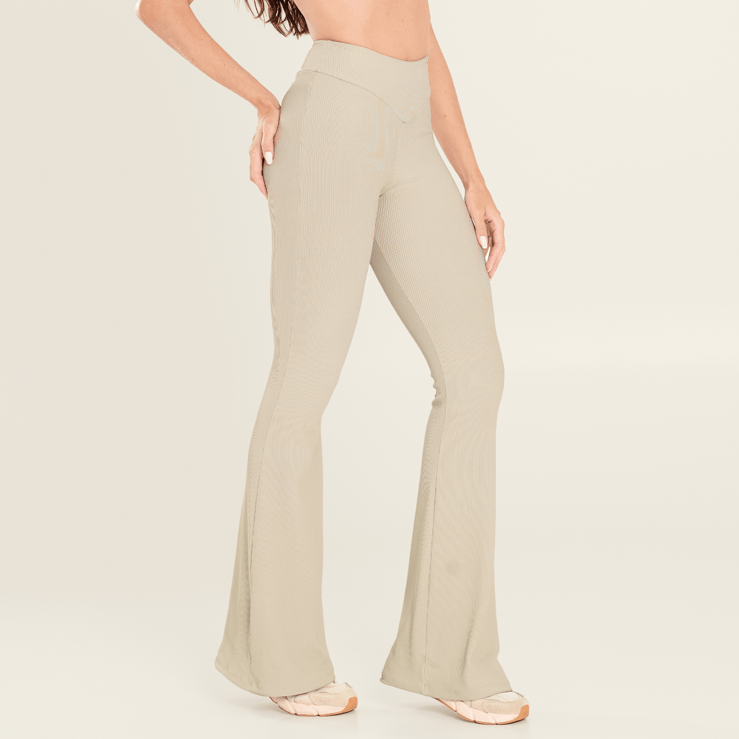 Calça Bailarina Canelada Intense Off Cream Cheese