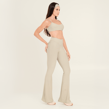 Calça Bailarina Canelada Intense Off Cream Cheese