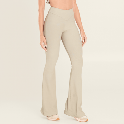 Calça Bailarina Canelada Intense Off Cream Cheese