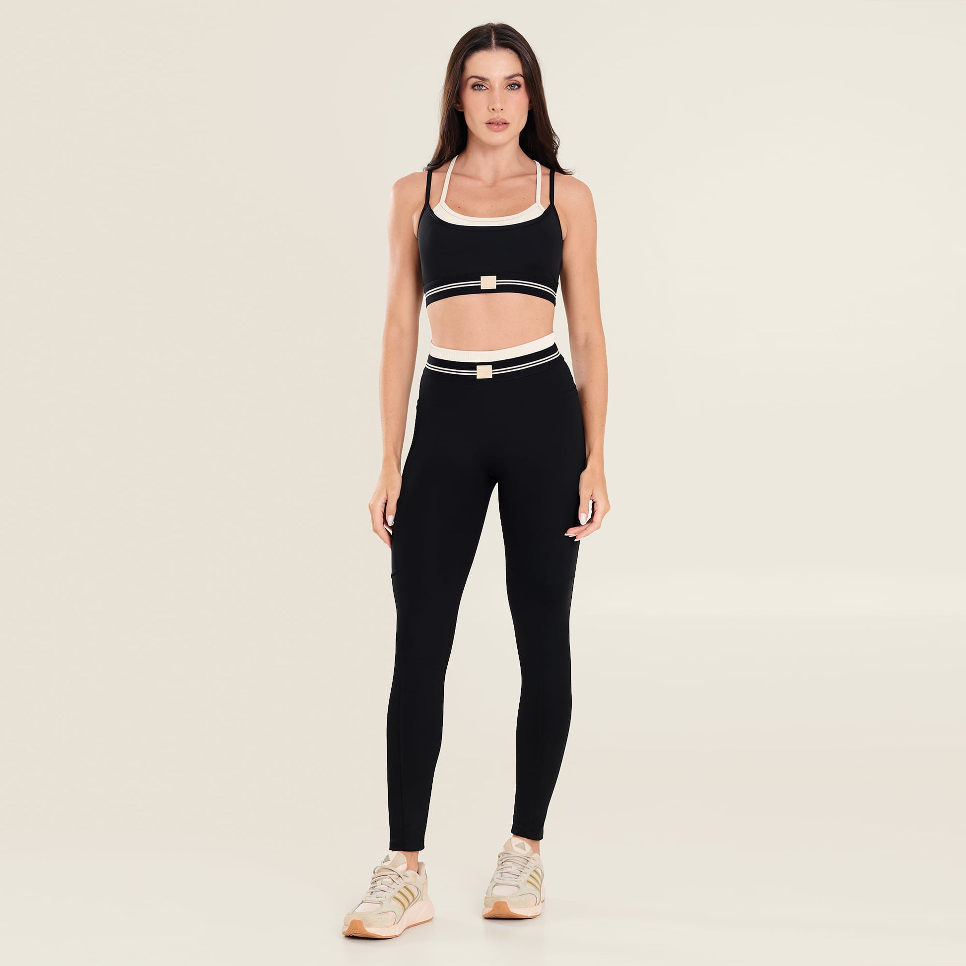 Legging Luxury Preta Poliamida Com Bolso