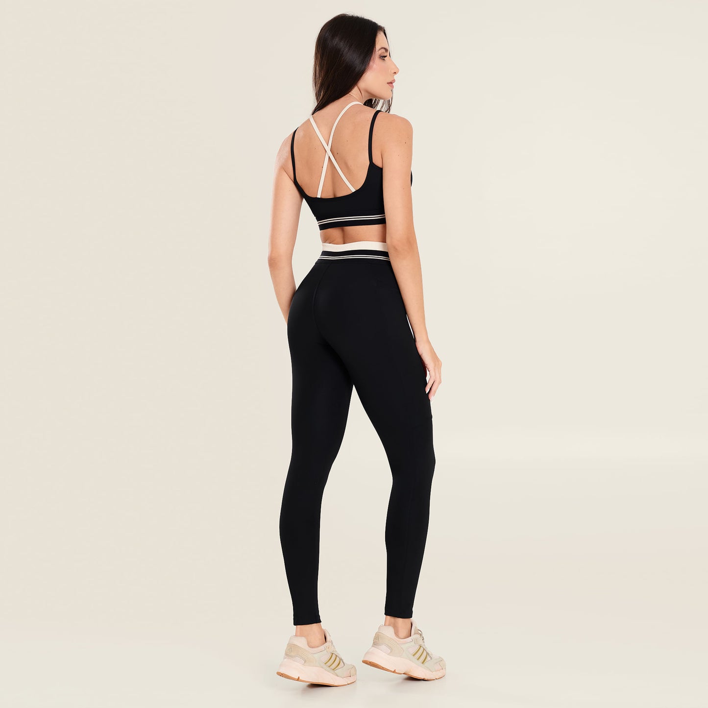 Legging Luxury Preta Poliamida Com Bolso