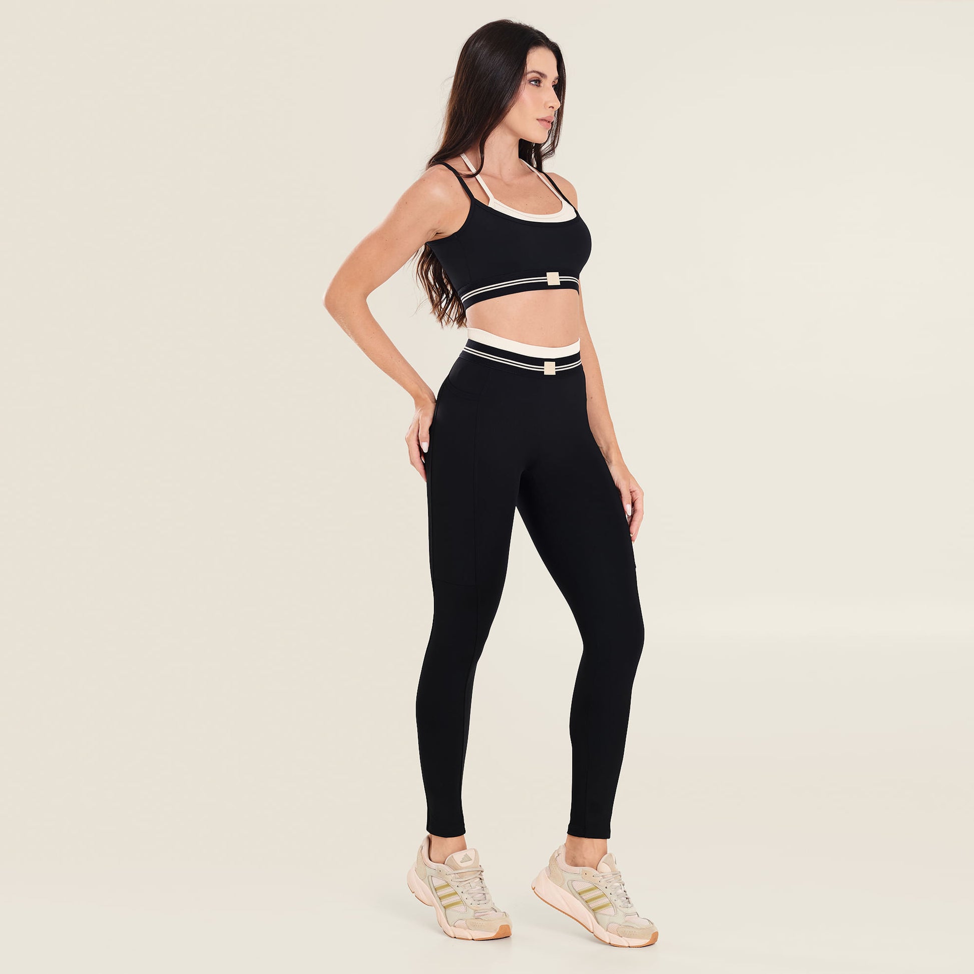 Legging Luxury Preta Poliamida Com Bolso