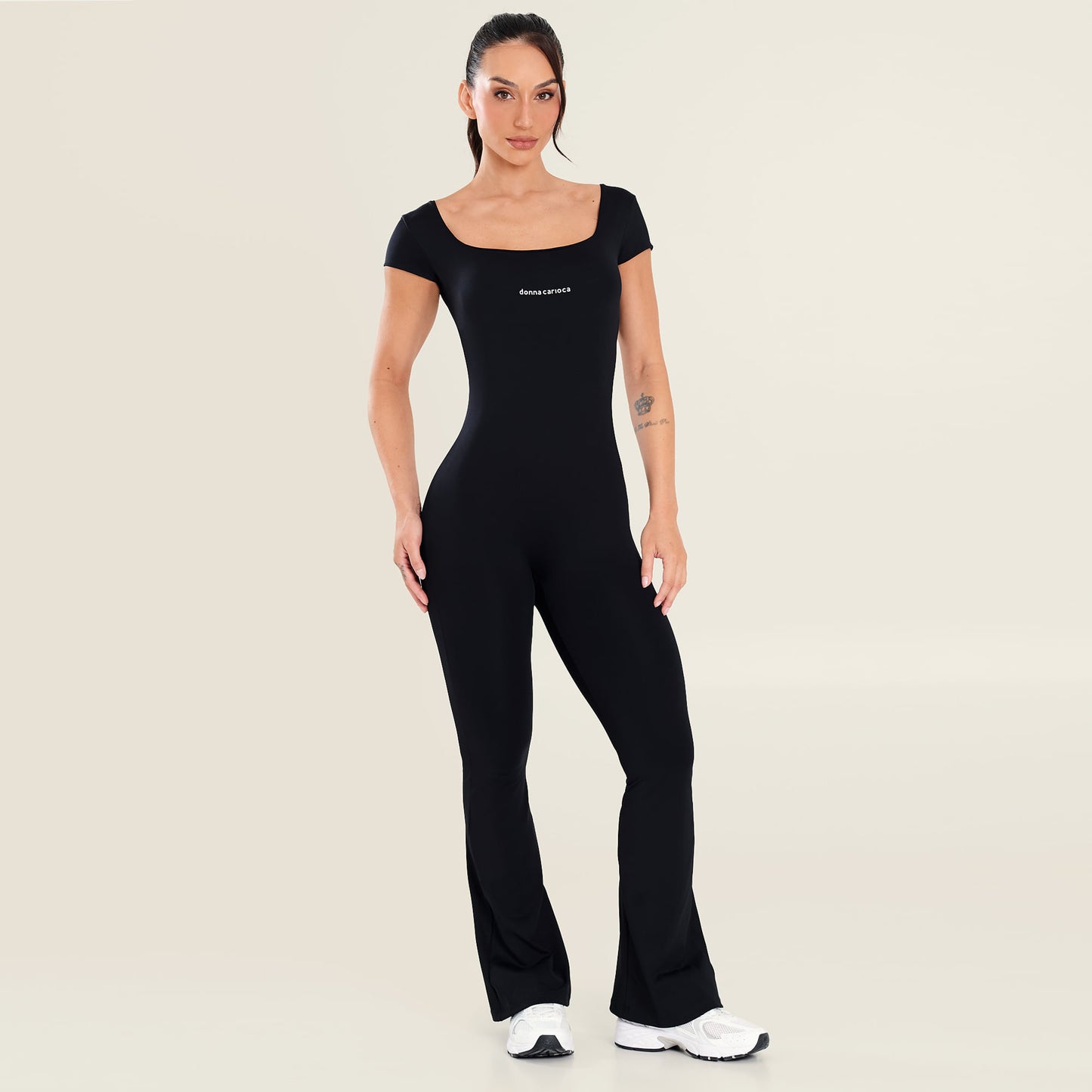 Macacão Deluxe Fit Preto Poliamida Com Bojo
