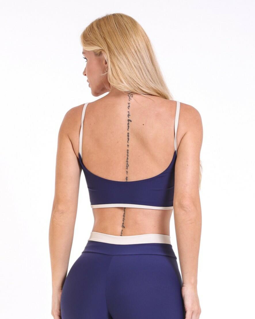 Top Lívia Light