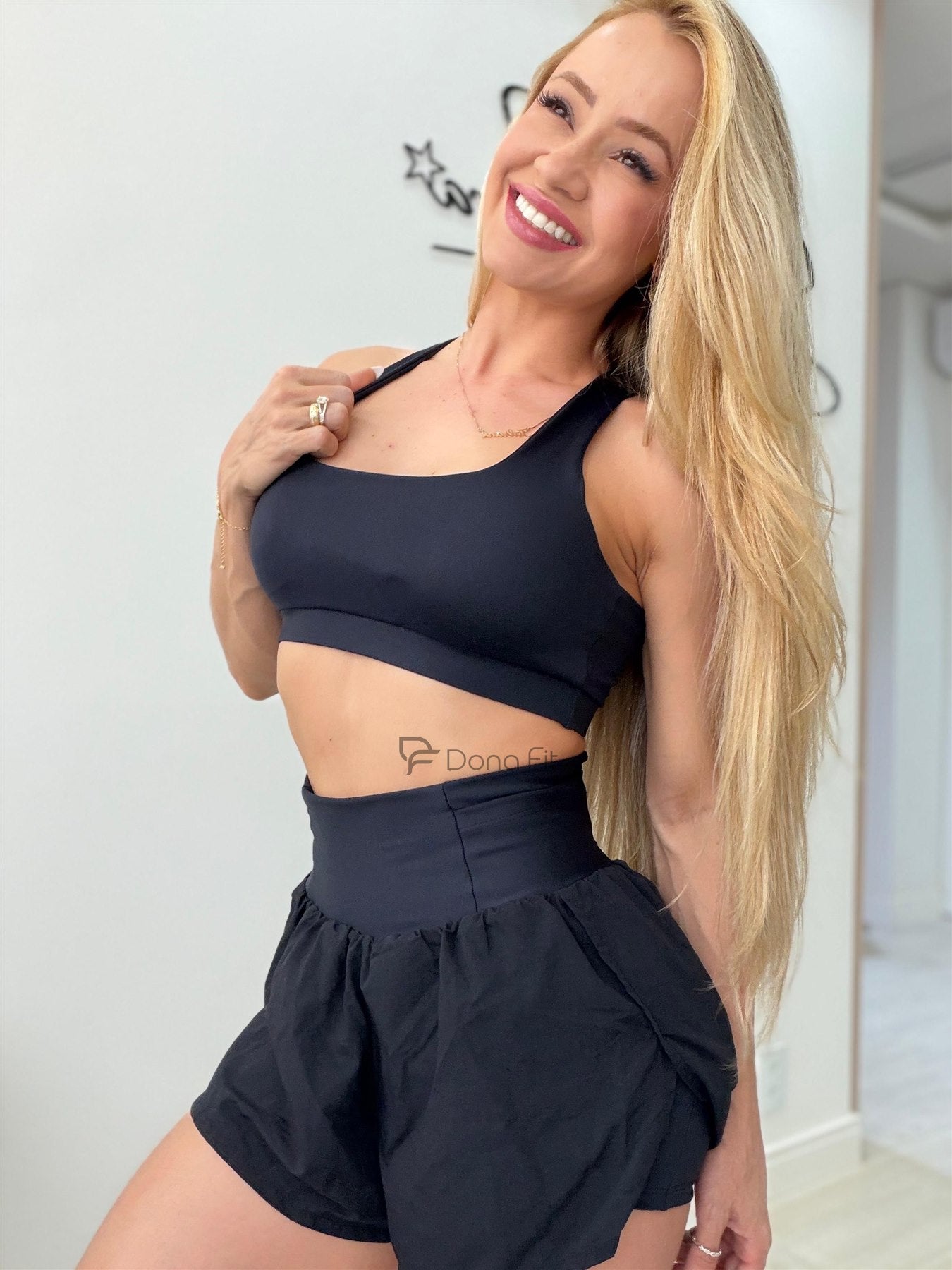 Conjunto Noir Saia Dona Fit
